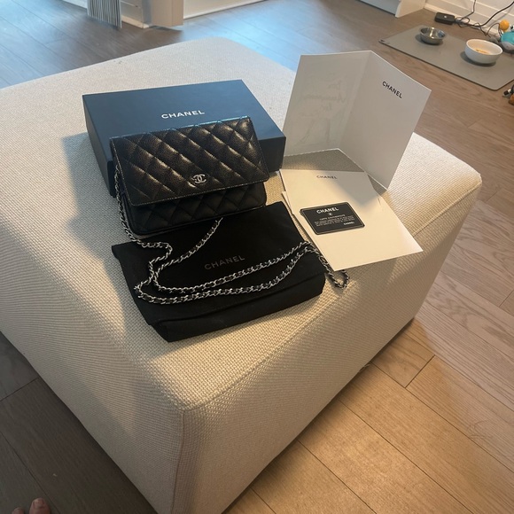 Chanel wallet on chain in black caviar leather with silver hardware - Picture 6 of 8